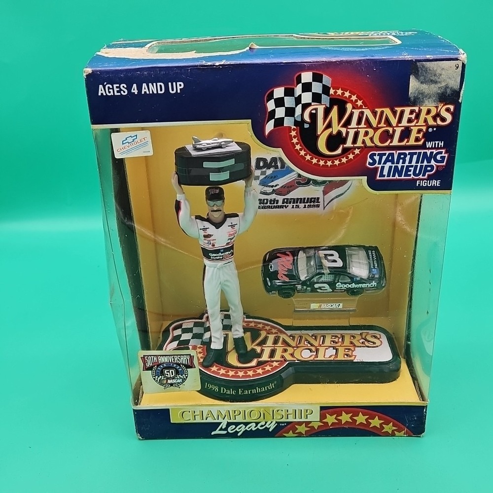Dale Earnhardt Sr. Winner's Circle Starting Lineup Figure 1/64 1998 Daytona 500
